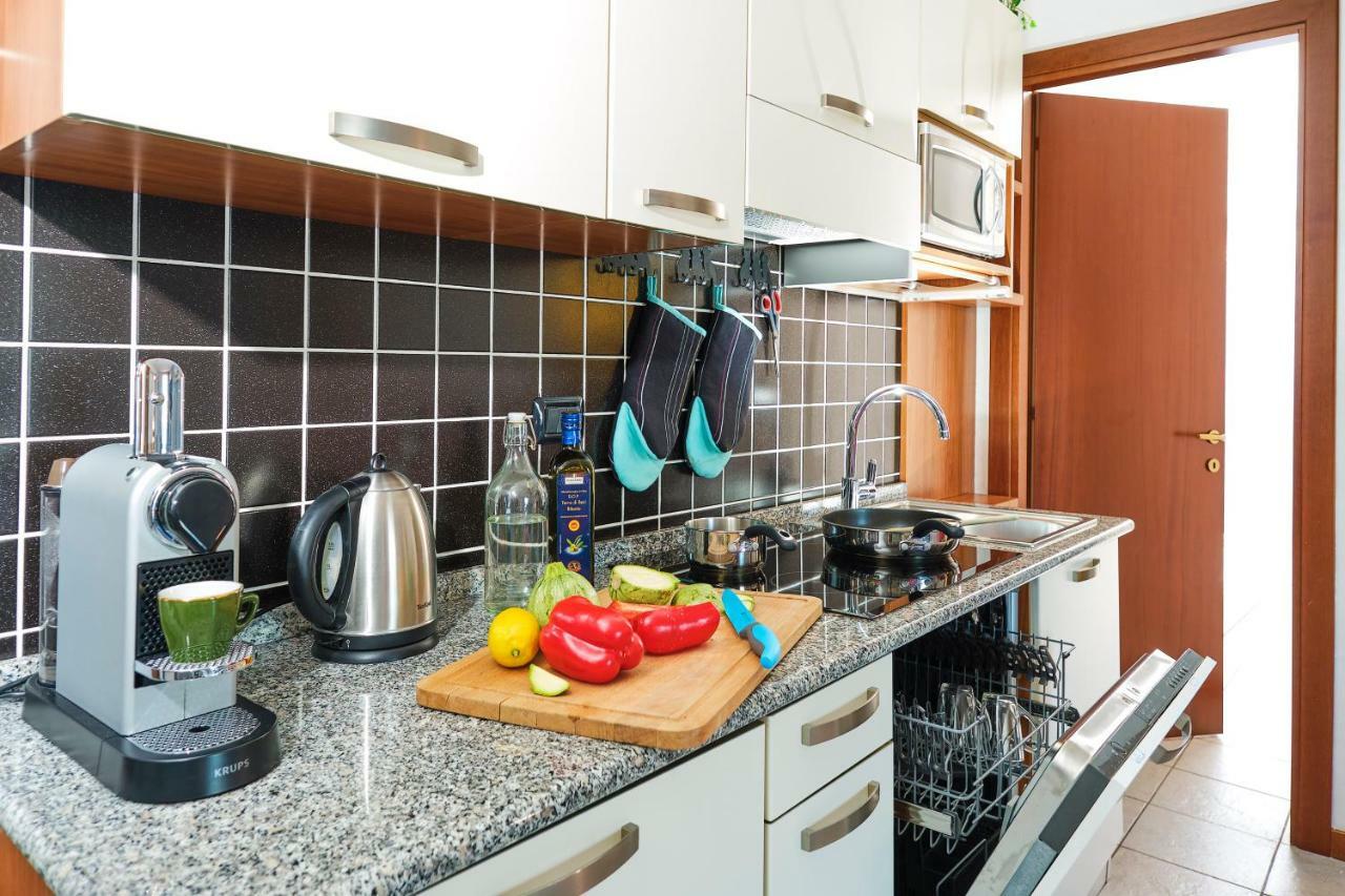 Lario View Apartment Acquaseria Luaran gambar